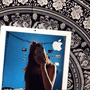 Meet your Posher, Seanna